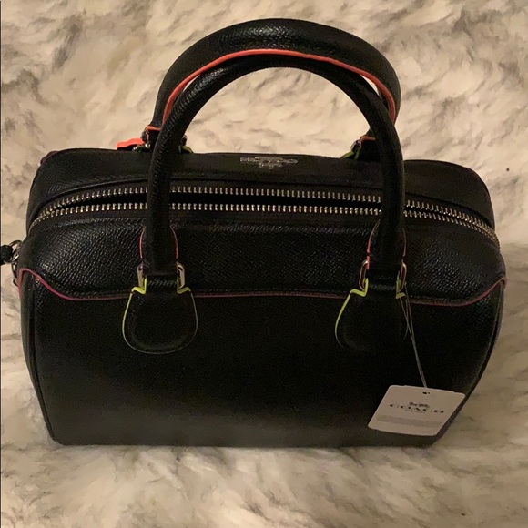 Handbag - Picture 3 of 4